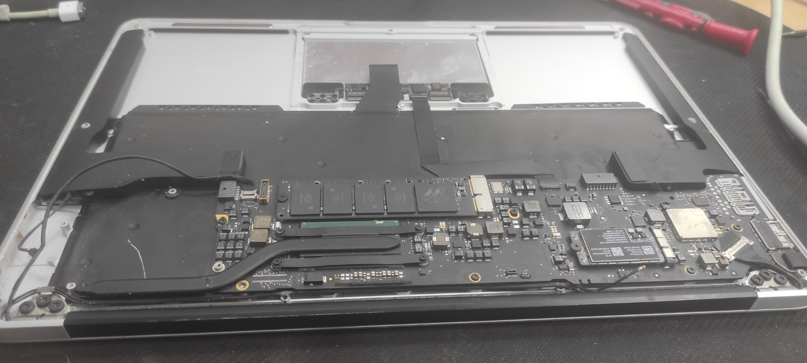   Macbook A1466