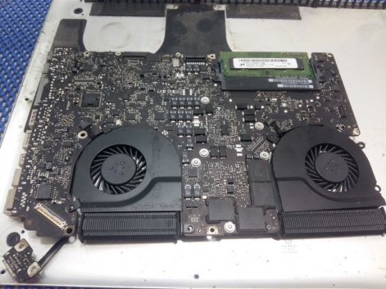  &   Macbook Pro A1286