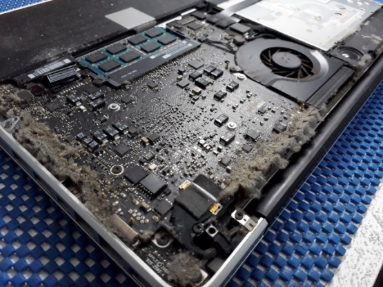  &  Macbook Pro A1278