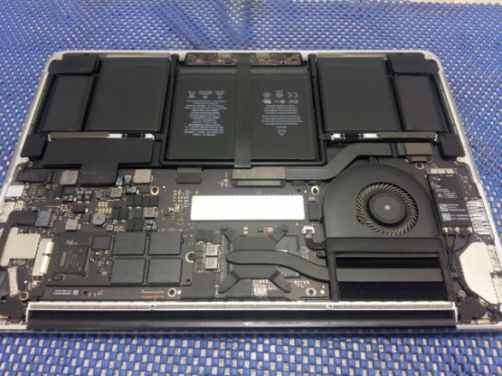   Macbook Pro A1502