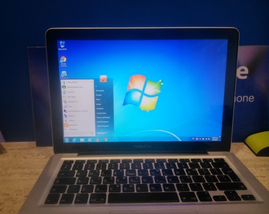  Windows  Macbook Pro