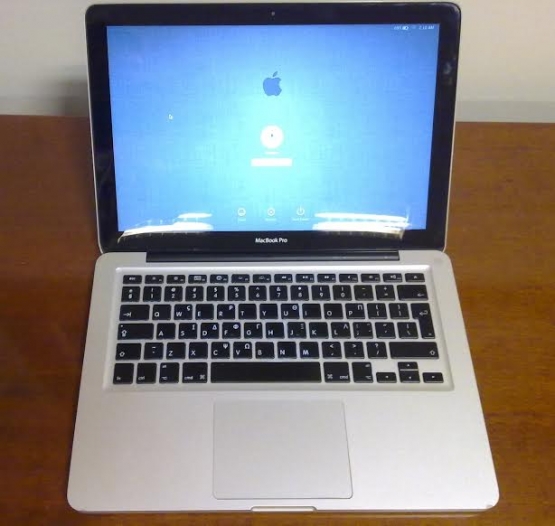    Apple MacBook Pro 1278