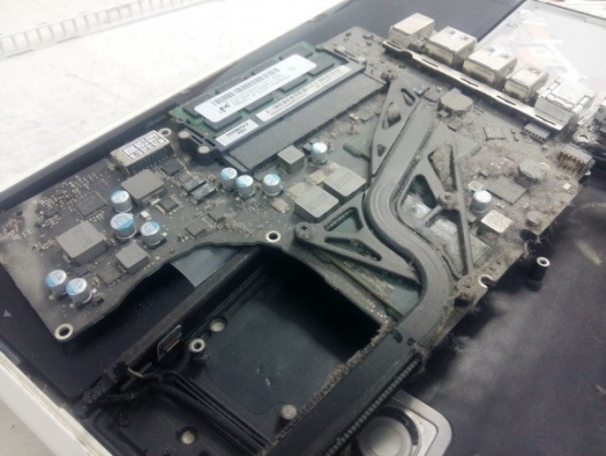   Macbook A1342
