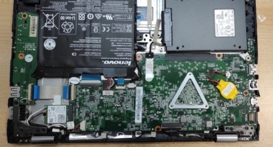   Lenovo Yoga 300