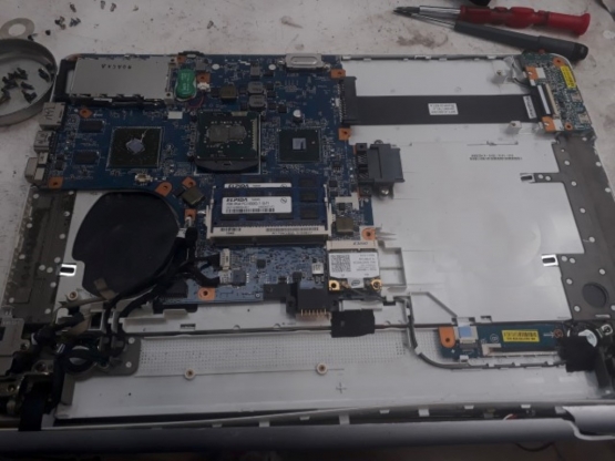   Sony Vaio VPC EB