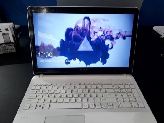   Sony Vaio SVF152C29M