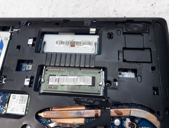  &    Laptop HP